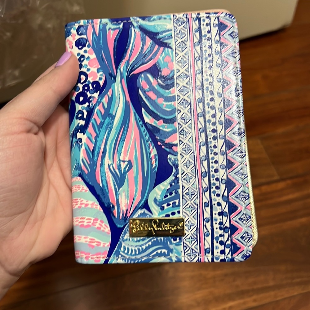 Lily Pulitzer Passport holder